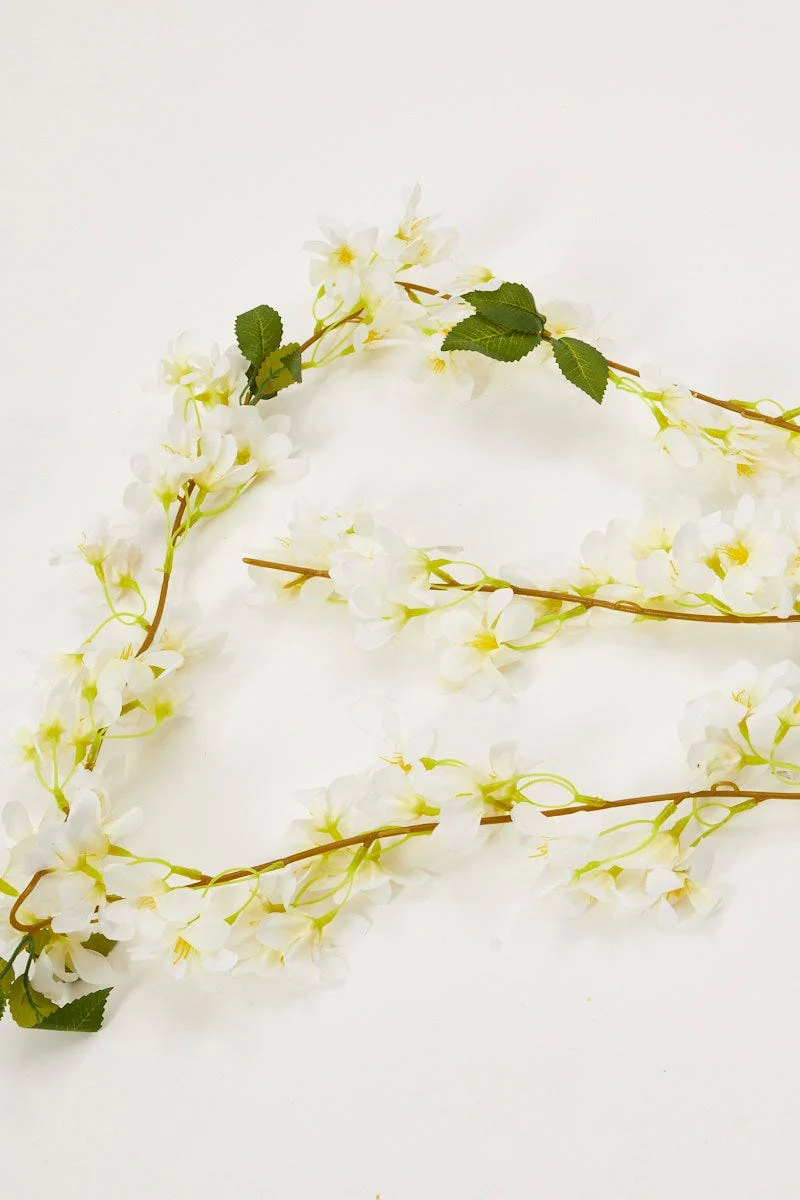 White Flower And Leaf Garland - Image 3